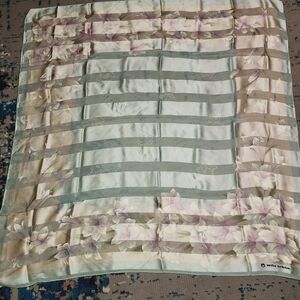 Mila sehön silk scarf 34x34 inches
